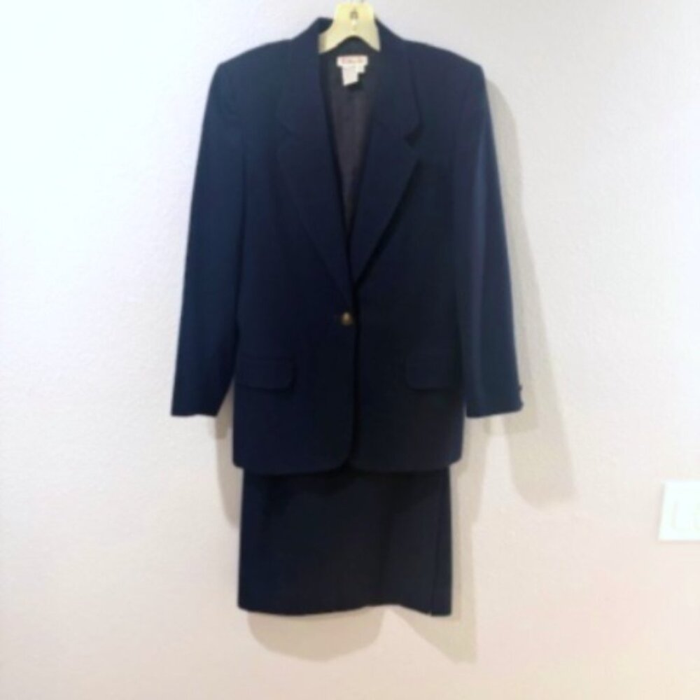 Talbots Vintage 100% Wool Navy Navy Skirt Suit -  Classic Blazer and Skirt Set